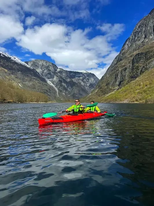 Kajakfahren auf dem Nærøyfjord