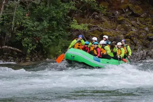 Rafting-Spaß und Abenteuer für die ganze Familie