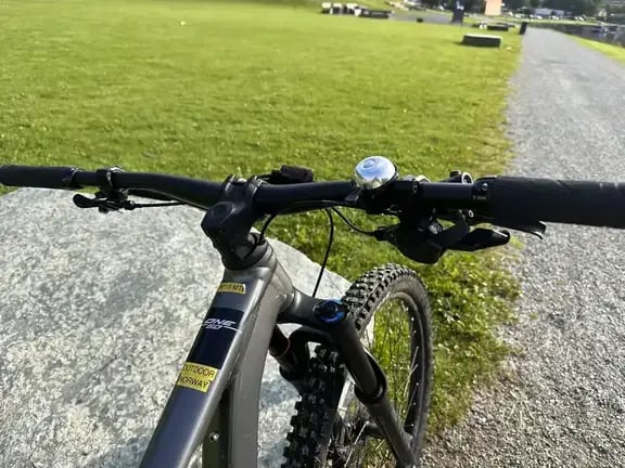 MOUNTAIN BIKE Vollgefedert | Vermietung - 4