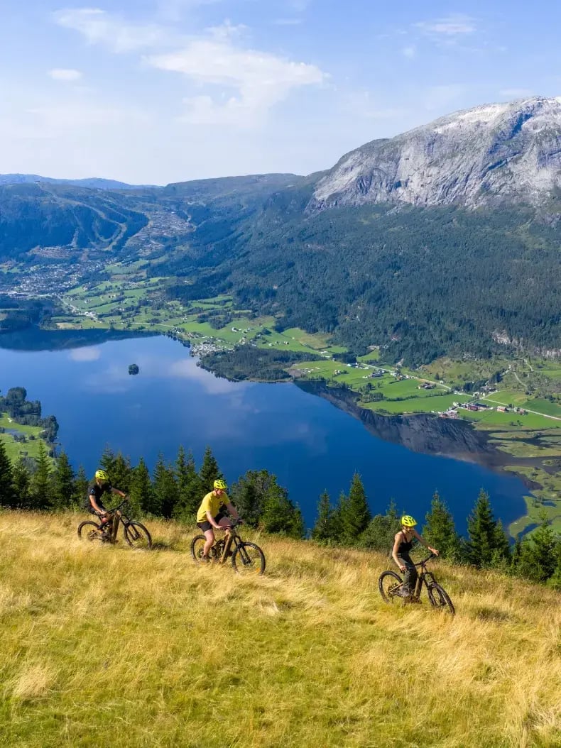 Das Beste von Fjordnorwegen in 9 unvergesslichen Tagen