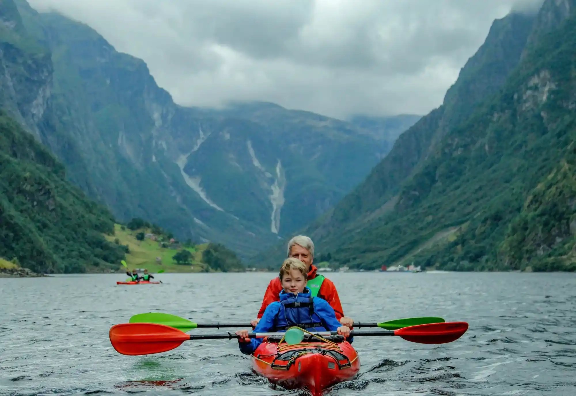 Kajakfahren im Fjord _ 3-Tages-Herbstpaket-6