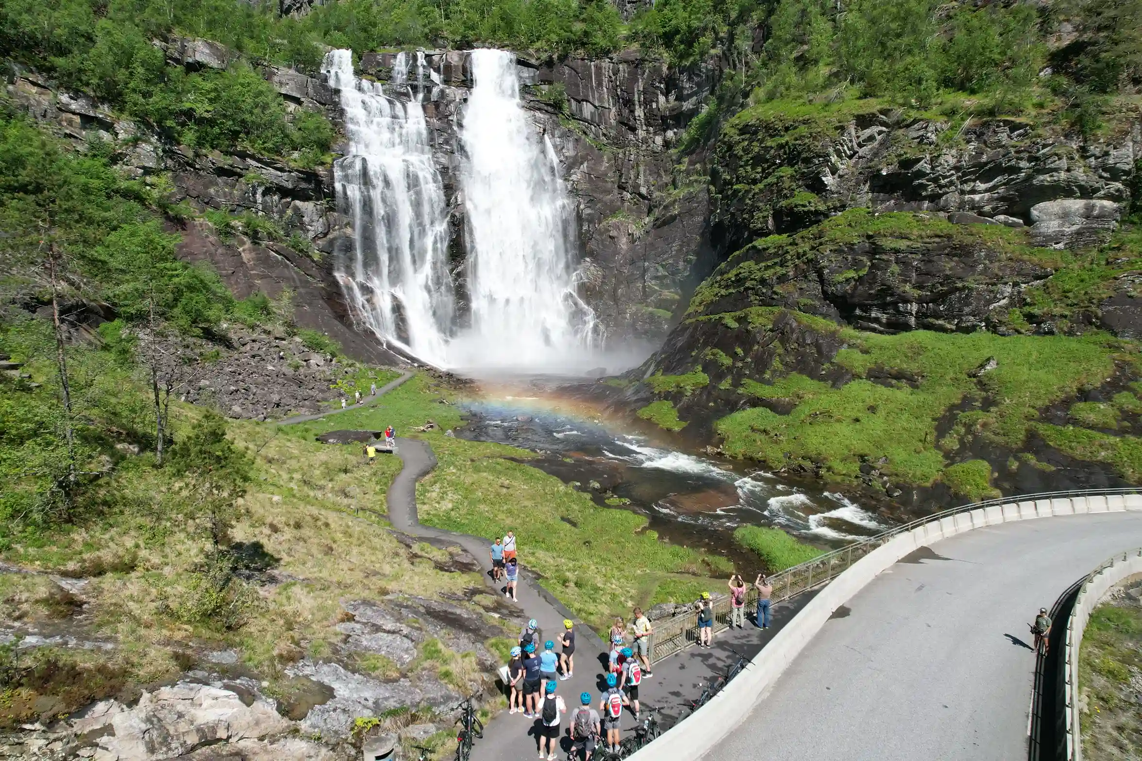 TAG 6 – MIT DEM E-CITY-BIKE NACH KJERVEFOSSEN + DIE FAHRT DER KVEIKINGS